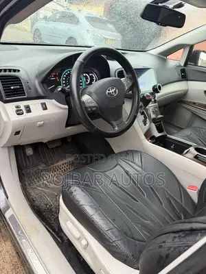 Toyota Venza V6 2010 Gray