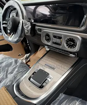 New Mercedes-Benz G-Class 2025 Brown