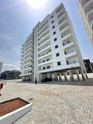4bdrm Apartment in Banana Island for sale