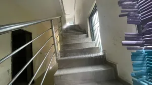 5bdrm Duplex in Mayfair Gardens for rent