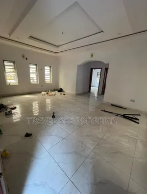 5bdrm Duplex in Mayfair Gardens for rent