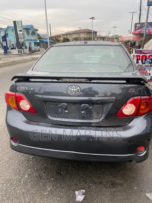 Toyota Corolla 2010 Gray