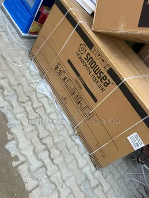 Snowsea 700g Double Door Chest Freezer