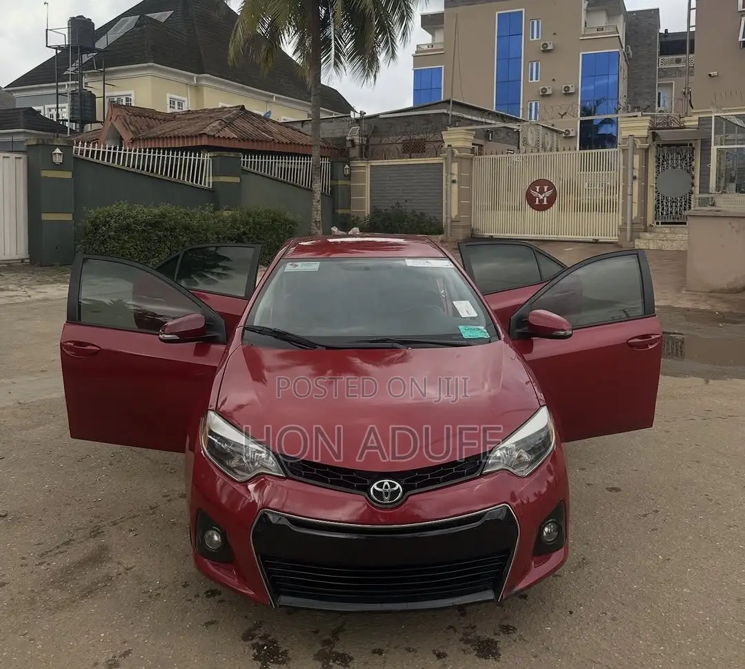 Toyota Corolla 2016 Red
