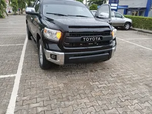 Toyota Tundra CrewMax Limited 5.7L 2011 Black