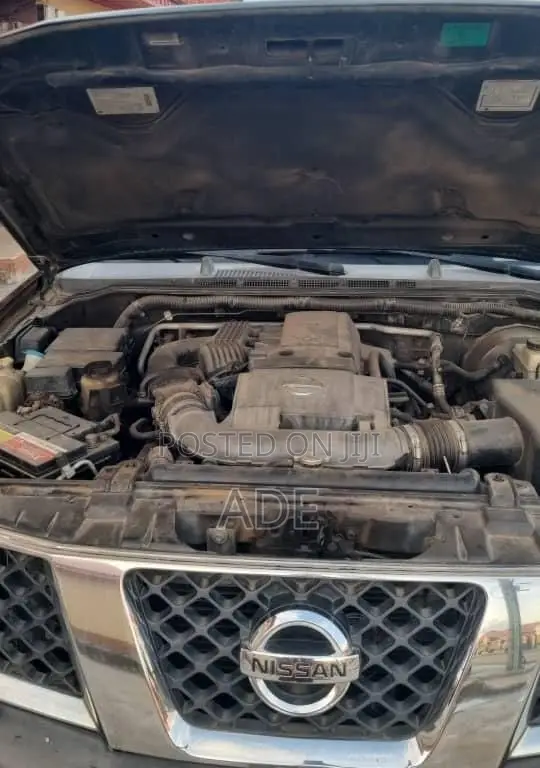 Nissan Pathfinder 2005 Black