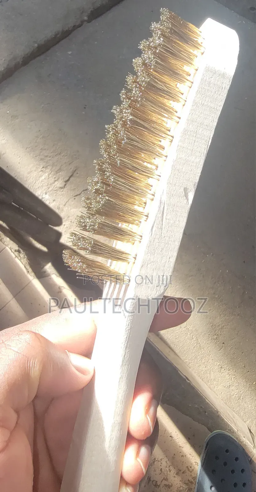 Hand Wirebrush