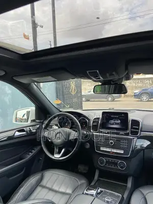 Mercedes-Benz GLE-Class 2017 White