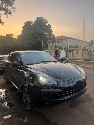 Porsche Cayenne Turbo 2012 Black