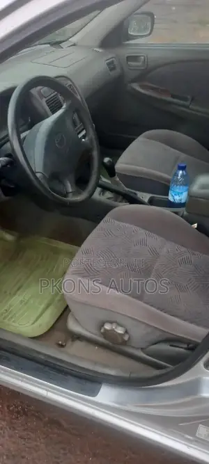 Toyota Avensis 2005 Silver