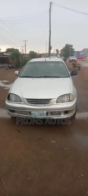Toyota Avensis 2005 Silver