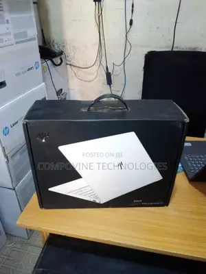 New Laptop HP Elite Dragonfly G2 16GB Intel Core i7 SSD 512GB