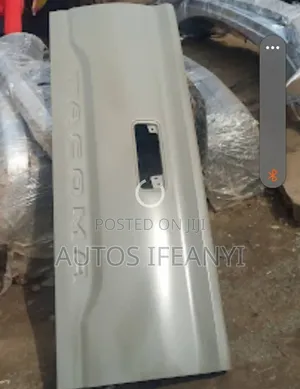 Empty Booth for Toyota Tacoma 2020 Still Available Dm