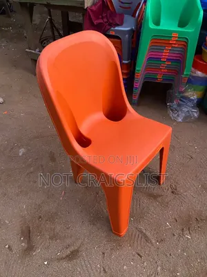 Commercial Plastic Chairs for Business Owners