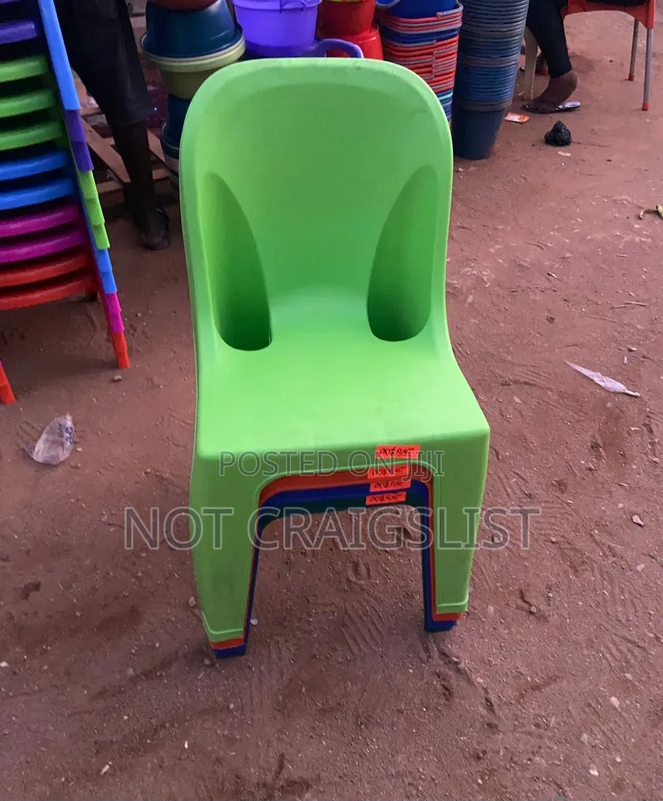Quality Plastic Chairs for Lounge Viewing Centres