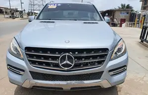 Mercedes-Benz M Class ML350 4MATIC 4dr SUV AWD (3.5L 6cyl 7A) 2014