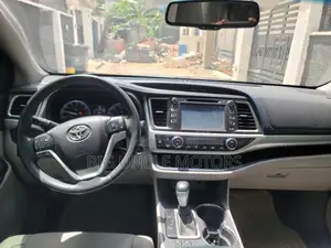 Toyota Highlander 2017 Green