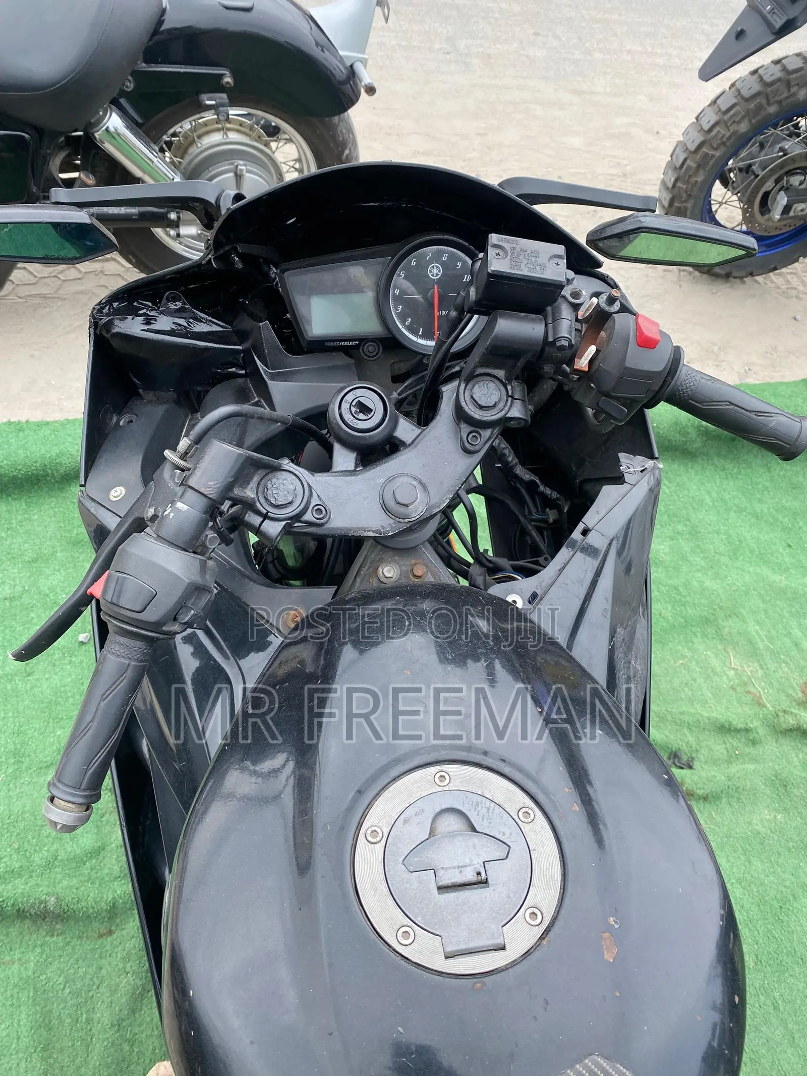 Yamaha R1 2009 Black