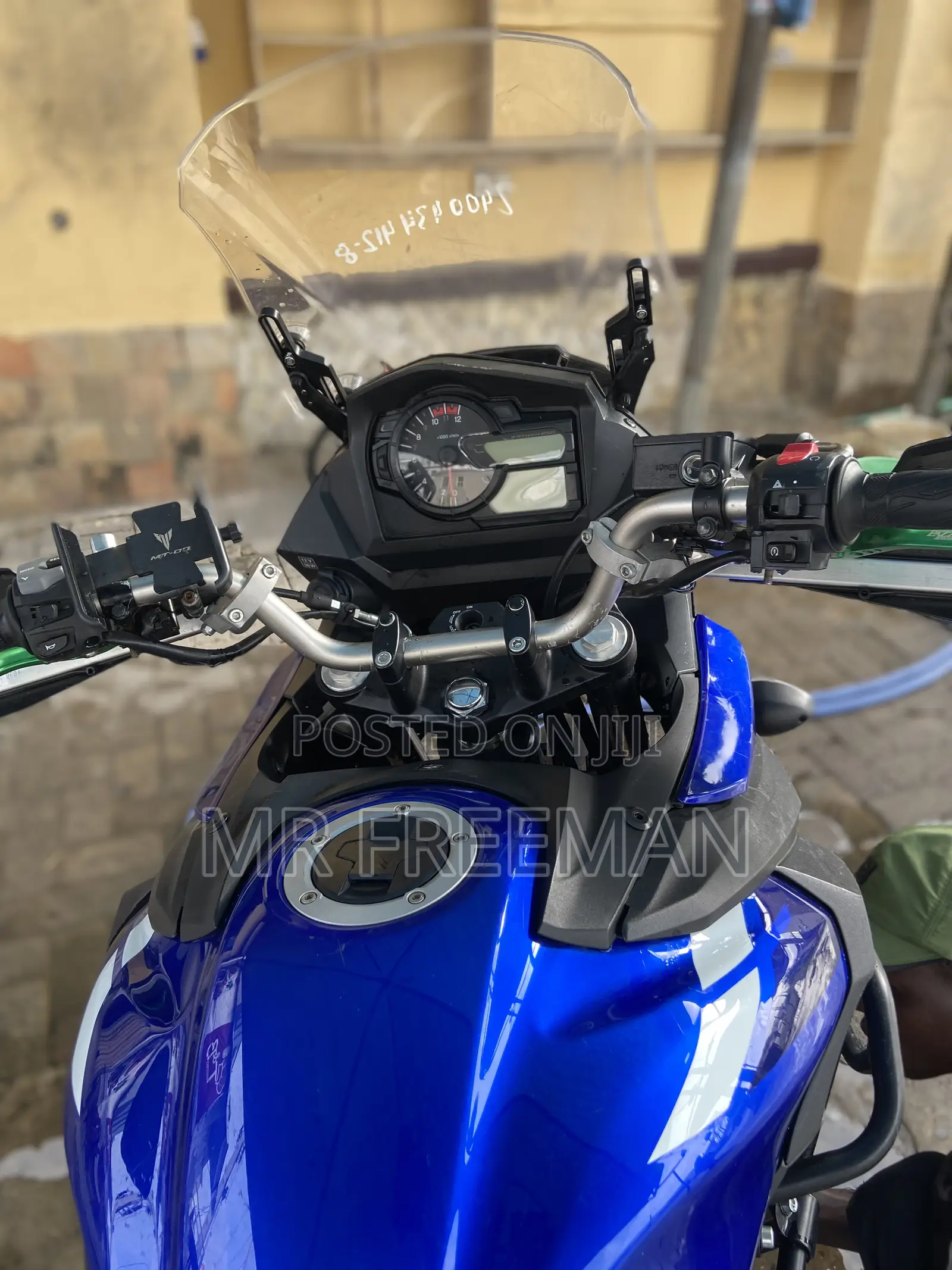 Suzuki V-Strom 2023 Blue