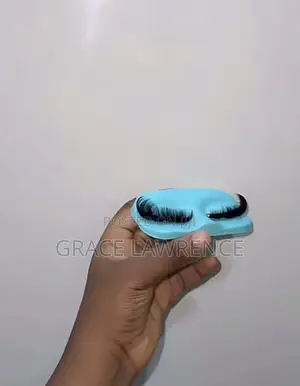 Cluster Lashes