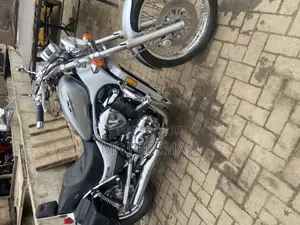 Suzuki 750 2009 Silver
