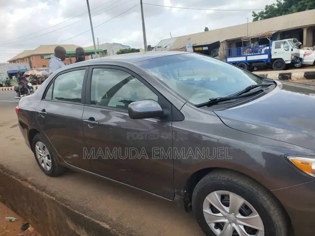 Toyota Corolla 2008 Gray