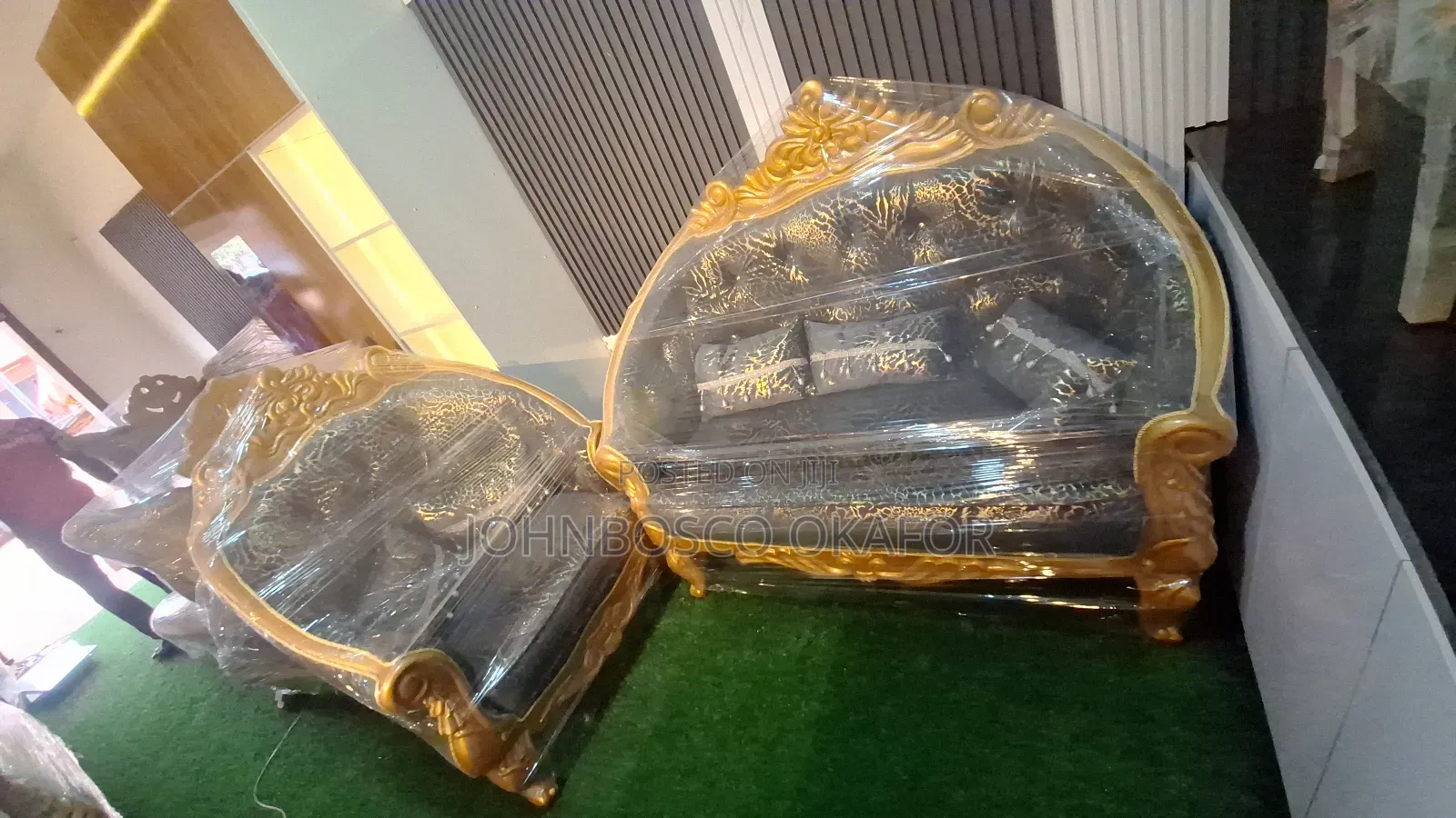 Royal Sofa
