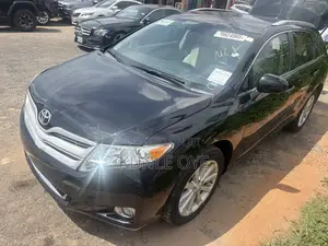 Toyota Venza LE 2010 Black