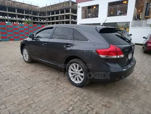 Toyota Venza 2010 Gray