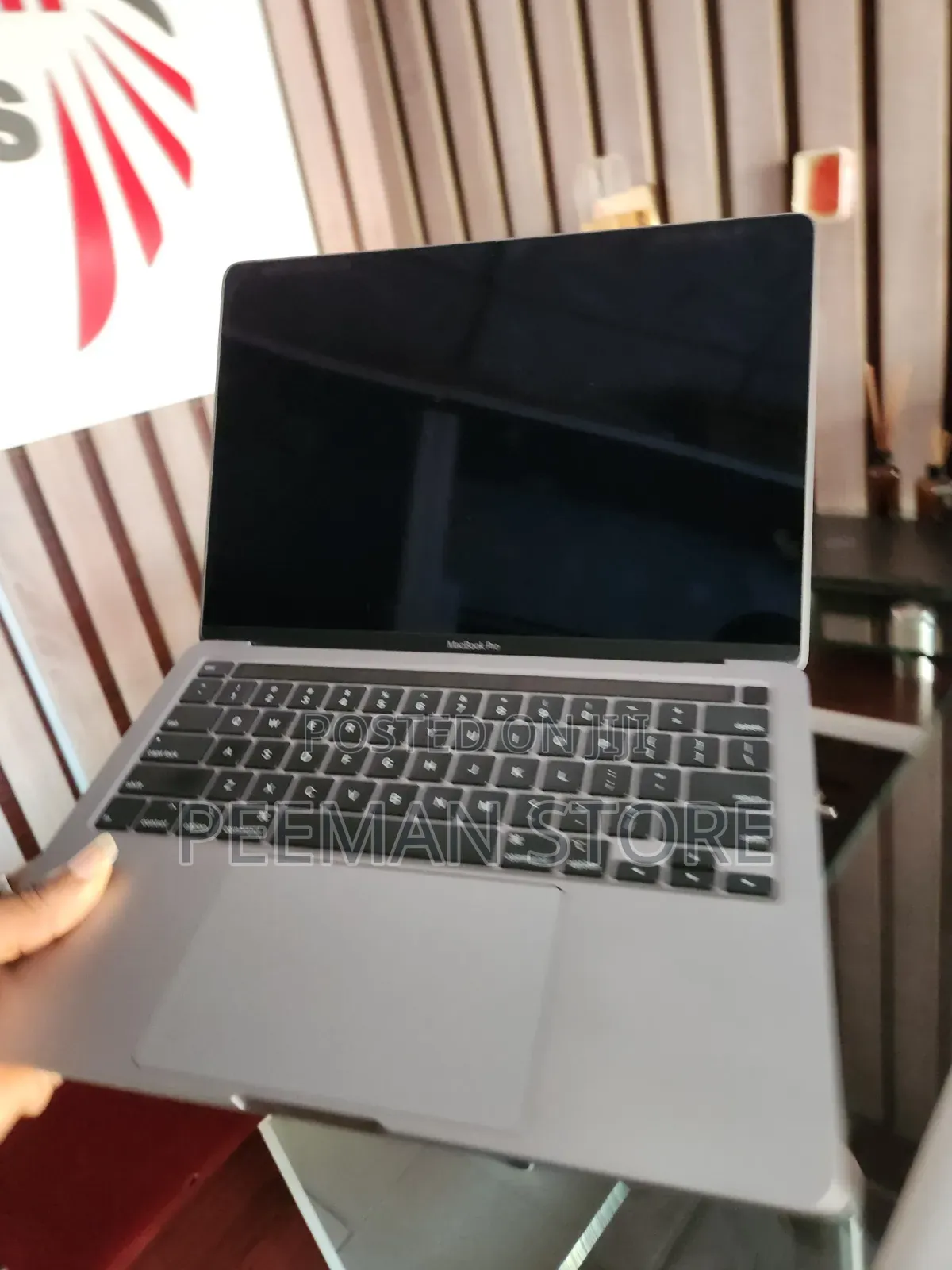 Laptop Apple MacBook Pro 2020 16GB Intel Core i5 SSD 512GB