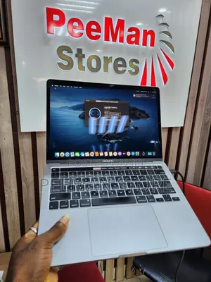 Laptop Apple MacBook Pro 2020 16GB Intel Core i5 SSD 512GB