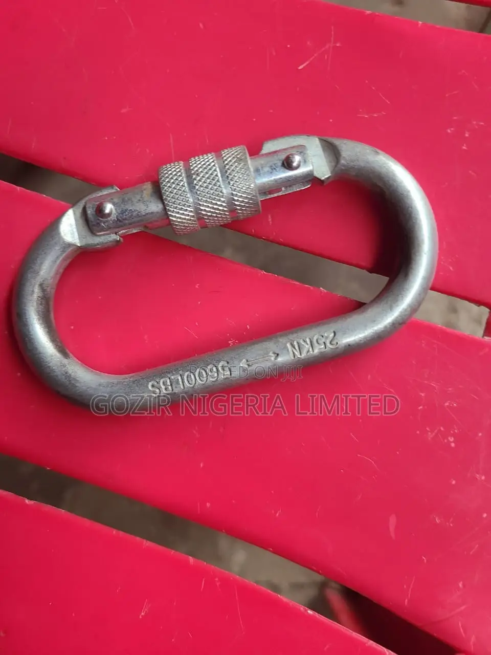 Locking Carabiner
