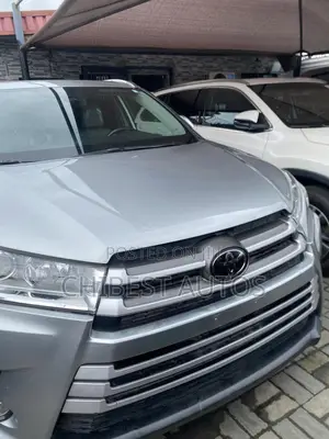 Toyota Highlander 2018 Silver