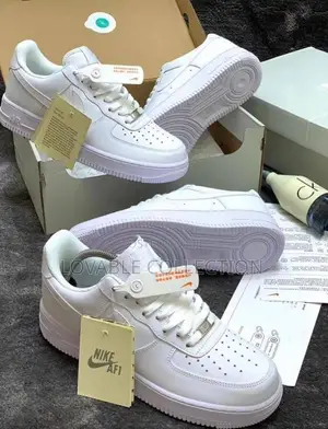 Nike Air Force 1 Low '07 "Triple White Sneakers
