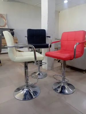 Love Shap Bar Stool