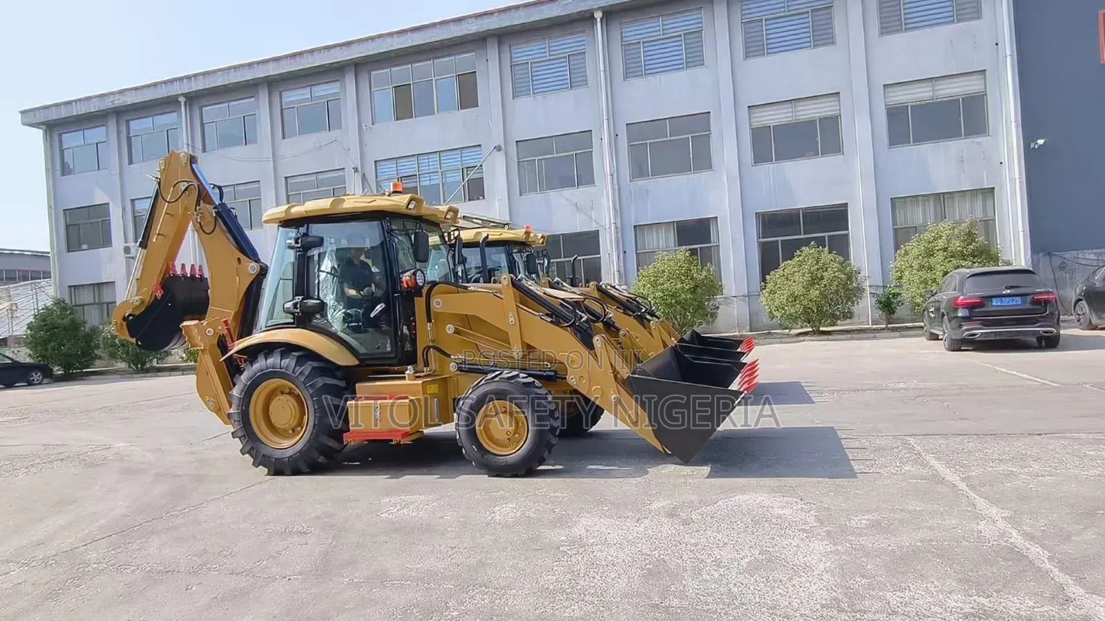 Backhoe Loader Machine (Oceanic)