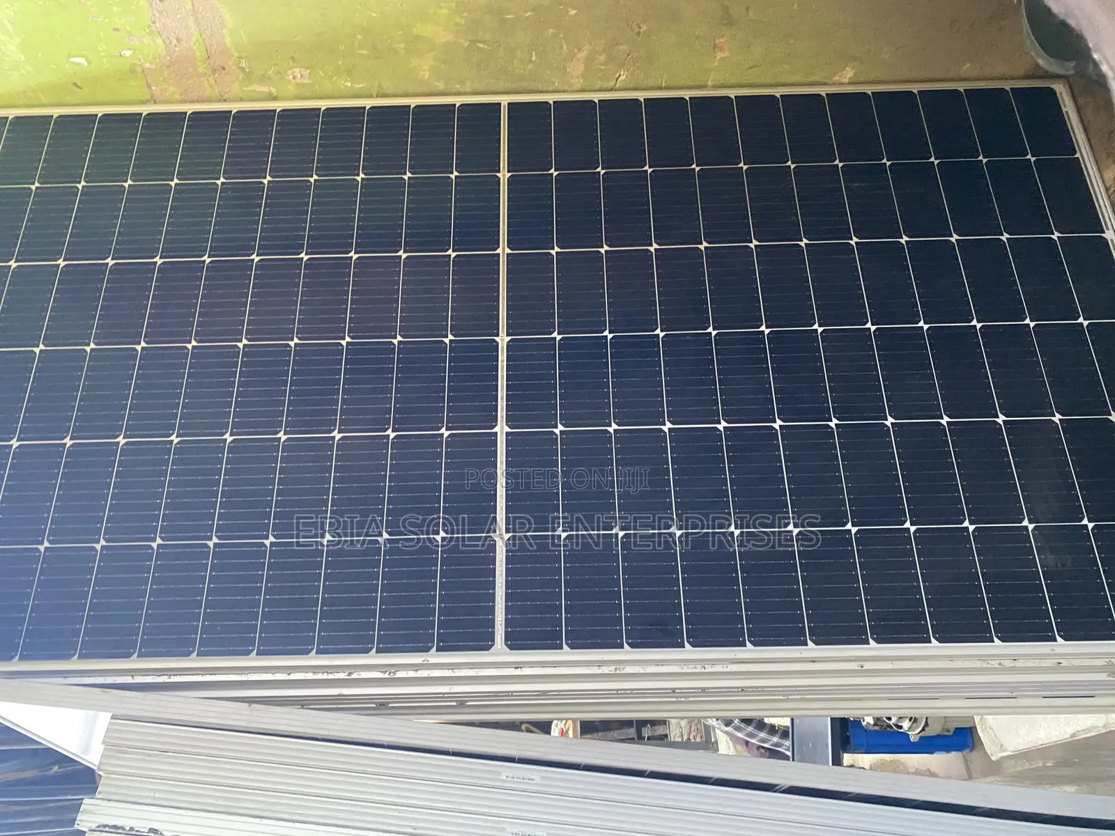 650watts Jinko Solar Panel Half Cut