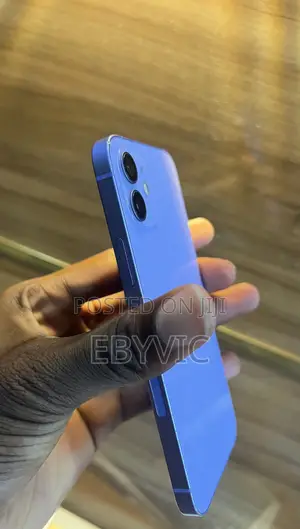 Apple iPhone 12 64 GB