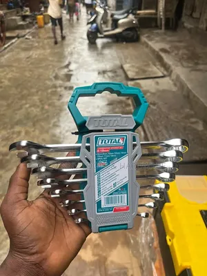 Total Tht102286 8-Piece Combinationspanner Set,