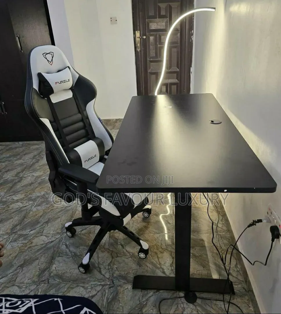 Quality Gaming Table and Chair (Motorised Height Adjustable)