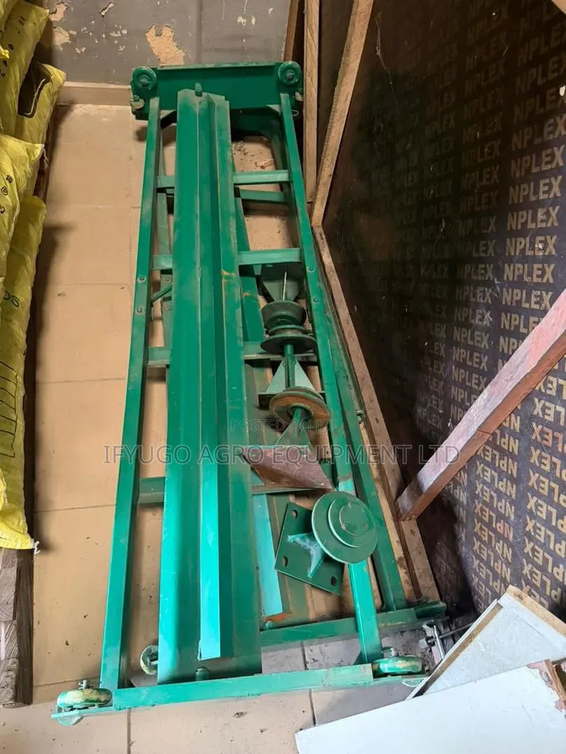 Manure Scrapper Machine