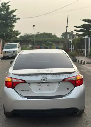Toyota Corolla S 4dr Sedan (1.8L 4cyl CVT) 2014 Silver