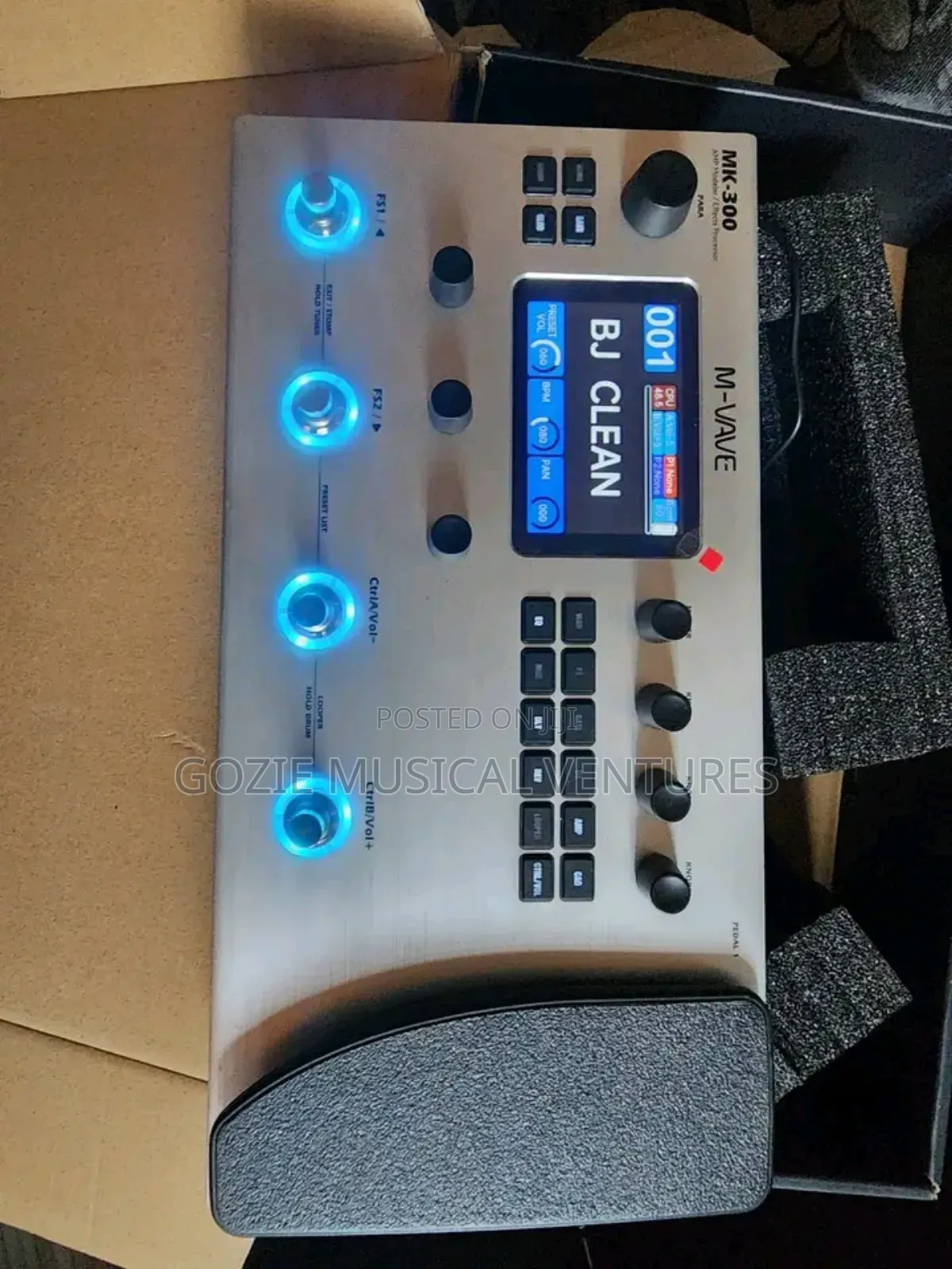 M-Vave Mk 300 Rechargeable Powered Guitar Effect Processor
