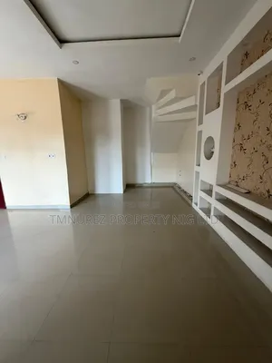 Studio Apartment in Chevron for rent