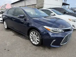 Toyota Avalon Limited Sedan FWD (3.5L 6cyl 6A) 2013 Blue