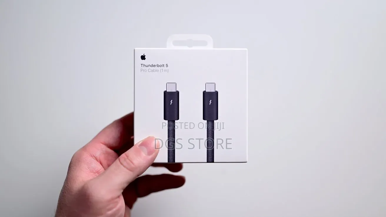 Apple Thunderbolt 5 Pro Cable