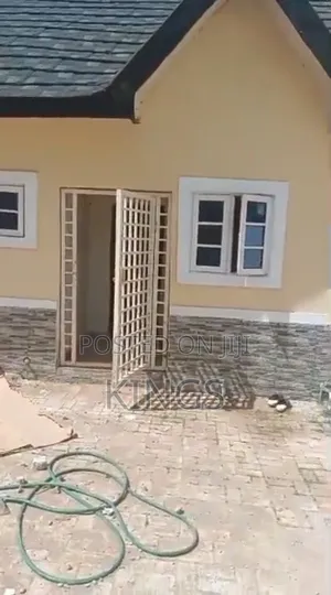 Studio Apartment in Gaduwa Estate for rent