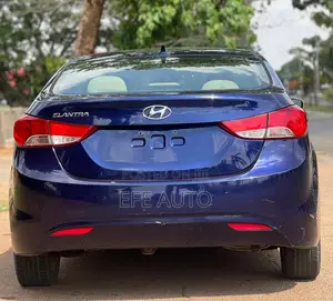 Hyundai Elantra 2013 Blue