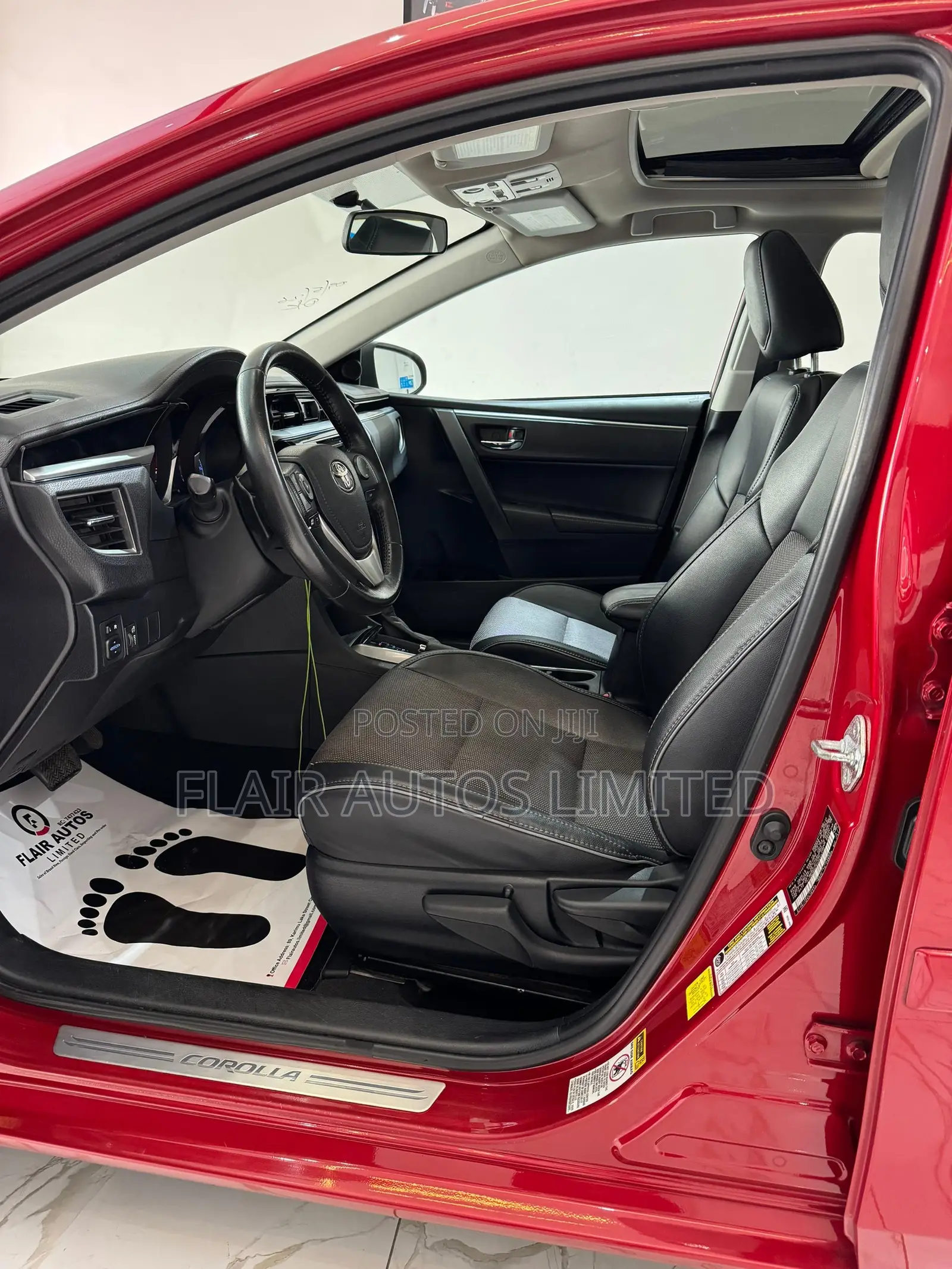 Toyota Corolla 2015 Red