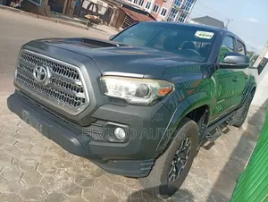 Toyota Tacoma TRD Sport 2017 Gray